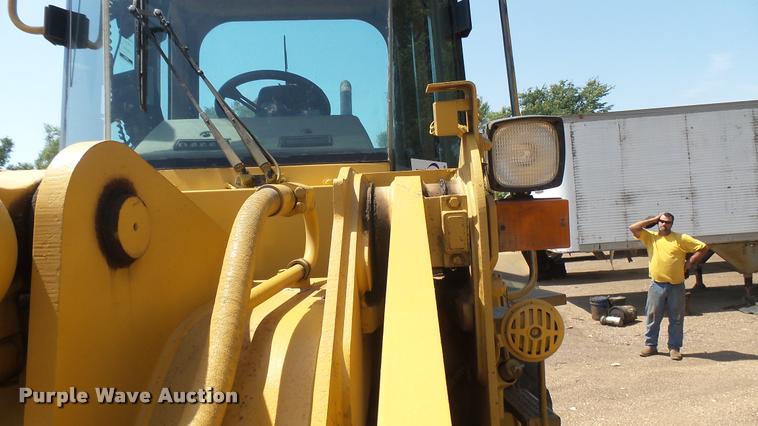 image for item DB3266 1994 Caterpillar 938F wheel loader