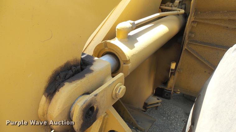 image for item DB3266 1994 Caterpillar 938F wheel loader