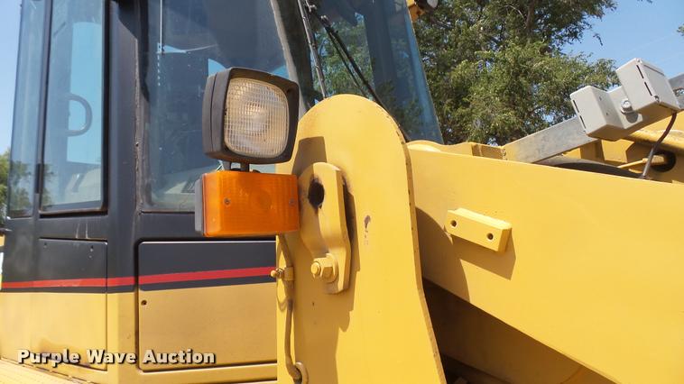 image for item DB3266 1994 Caterpillar 938F wheel loader