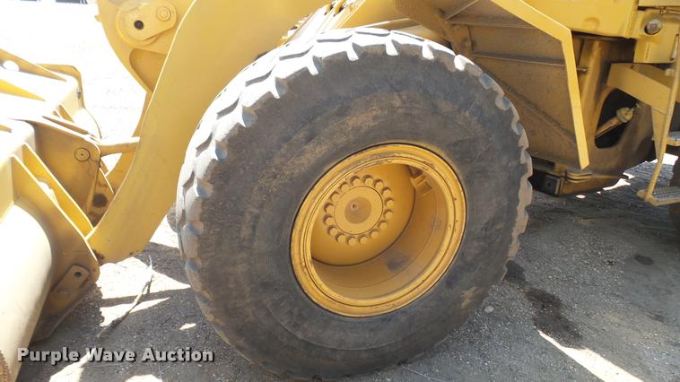 image for item DB3266 1994 Caterpillar 938F wheel loader