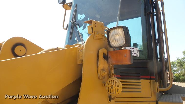 image for item DB3266 1994 Caterpillar 938F wheel loader