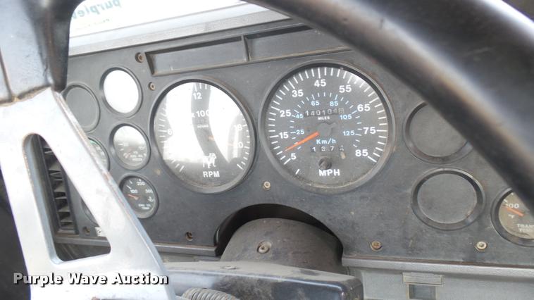 image for item DB3285 1995 Mack CH613 semi truck