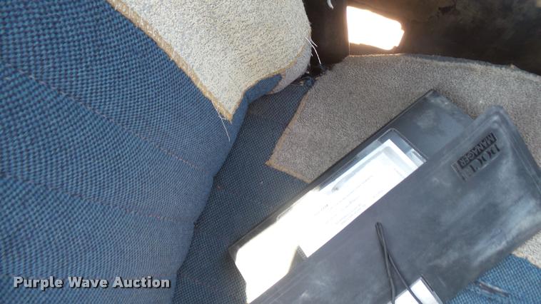 image for item DB3285 1995 Mack CH613 semi truck