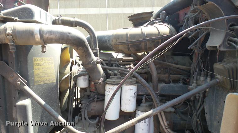 image for item DB3285 1995 Mack CH613 semi truck