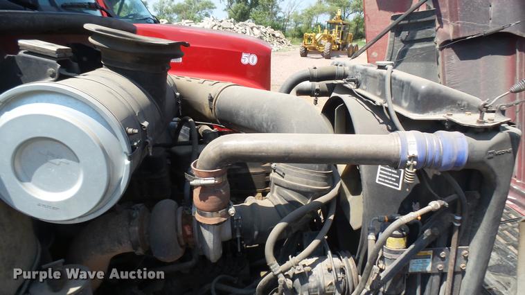 image for item DB3285 1995 Mack CH613 semi truck