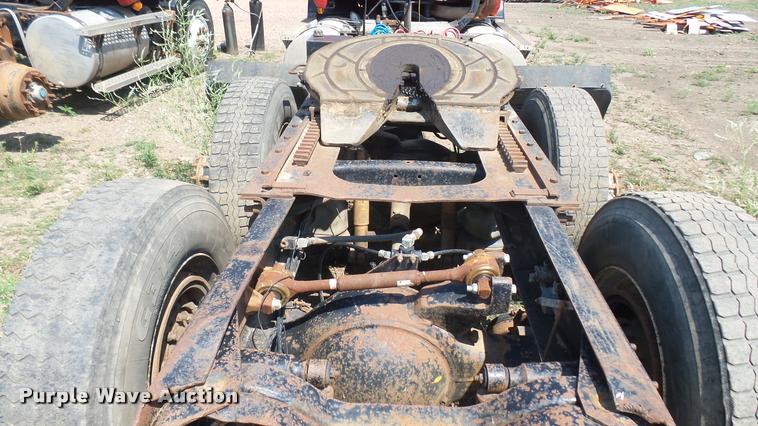 image for item DB3285 1995 Mack CH613 semi truck