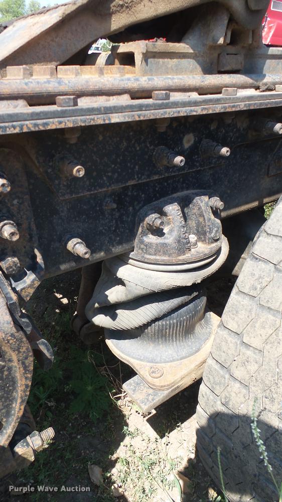 image for item DB3285 1995 Mack CH613 semi truck