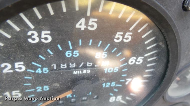 image for item DB3286 1994 Mack CH613 semi truck