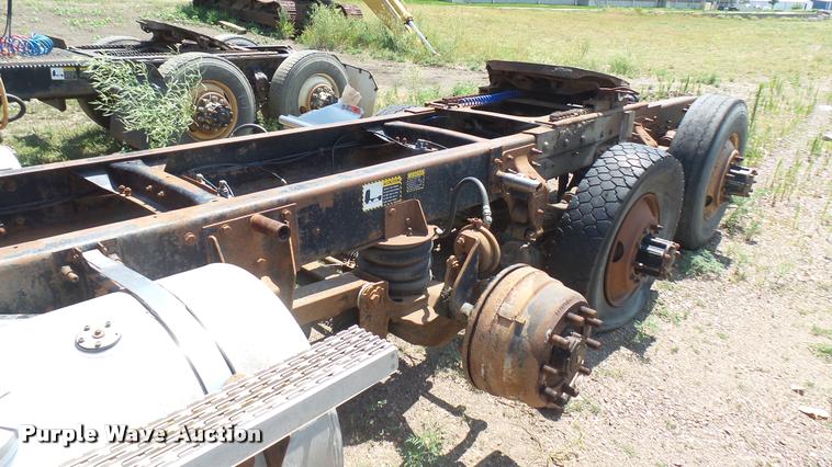 image for item DB3286 1994 Mack CH613 semi truck