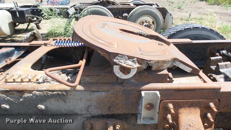 image for item DB3286 1994 Mack CH613 semi truck