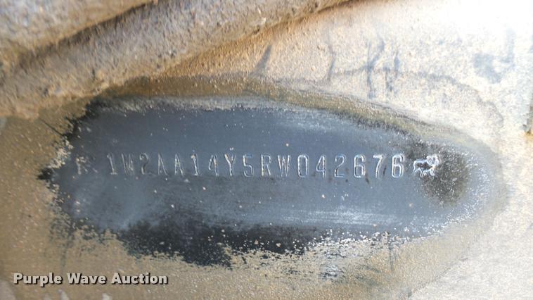 image for item DB3286 1994 Mack CH613 semi truck