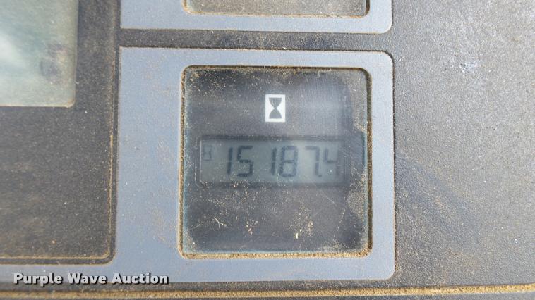 image for item DB3293 1996 International 5230A MFWD tractor