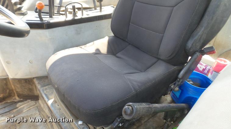 image for item DB3293 1996 International 5230A MFWD tractor