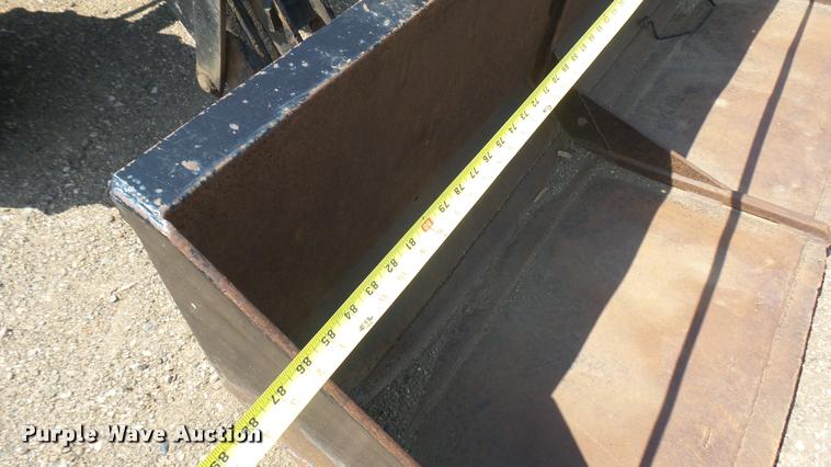 image for item DB3293 1996 International 5230A MFWD tractor