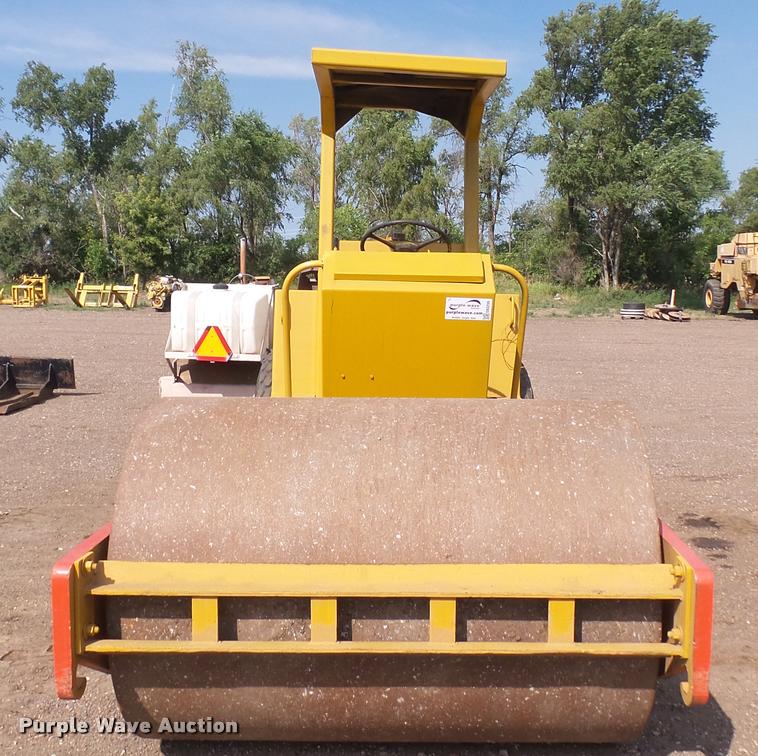 image for item DB3299 Dynapac CA15 single drum vibratory roller