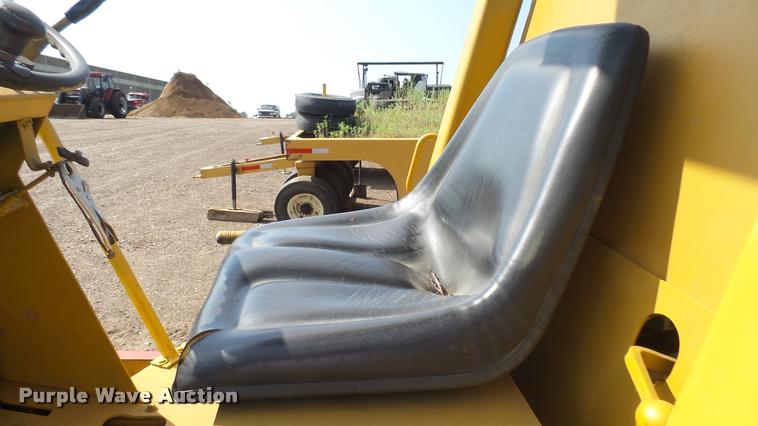 image for item DB3299 Dynapac CA15 single drum vibratory roller