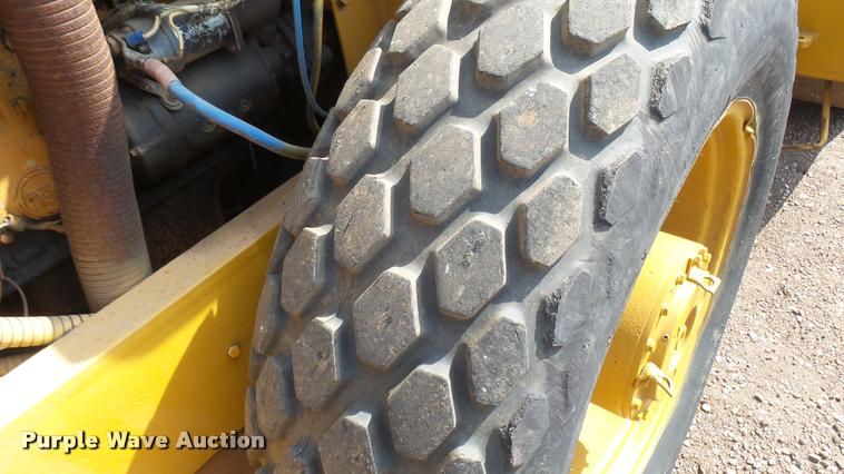 image for item DB3299 Dynapac CA15 single drum vibratory roller