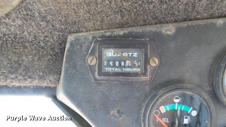 image for item DB3304 1999 Bobcat 773F skid steer