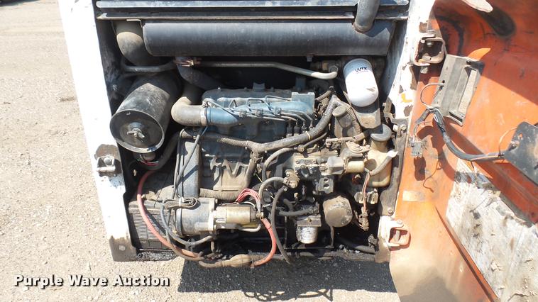 image for item DB3304 1999 Bobcat 773F skid steer