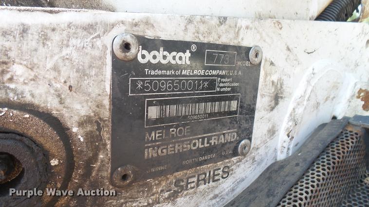 image for item DB3304 1999 Bobcat 773F skid steer