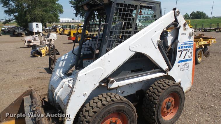image for item DB3304 1999 Bobcat 773F skid steer