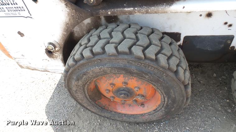 image for item DB3304 1999 Bobcat 773F skid steer