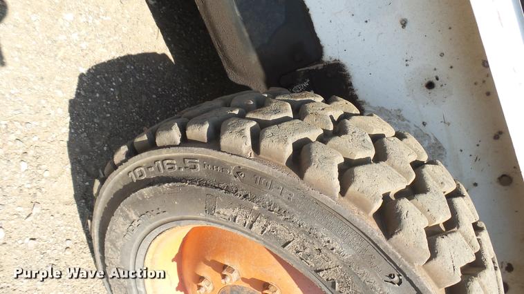 image for item DB3304 1999 Bobcat 773F skid steer