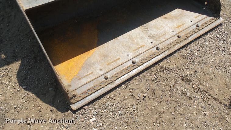 image for item DB3304 1999 Bobcat 773F skid steer