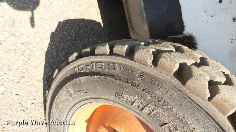 image for item DB3304 1999 Bobcat 773F skid steer
