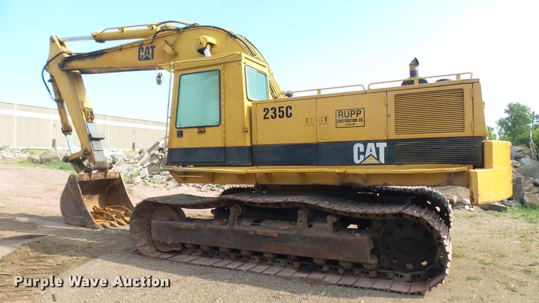image for item DB3307 1990 Caterpillar 235C excavator