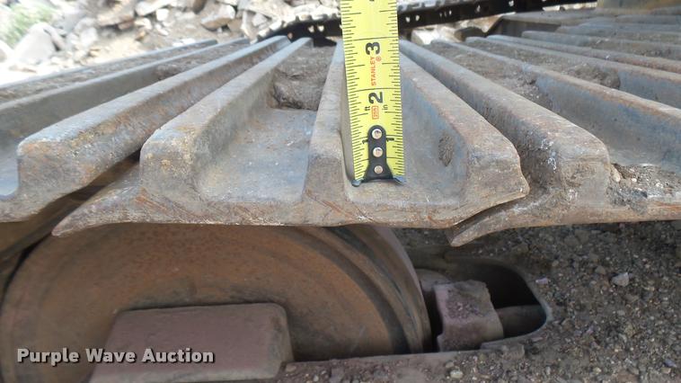 image for item DB3307 1990 Caterpillar 235C excavator