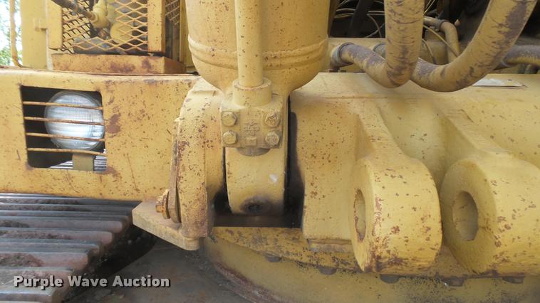 image for item DB3307 1990 Caterpillar 235C excavator