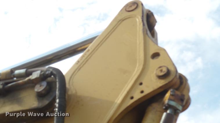 image for item DB3307 1990 Caterpillar 235C excavator