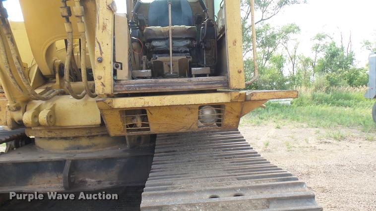 image for item DB3307 1990 Caterpillar 235C excavator