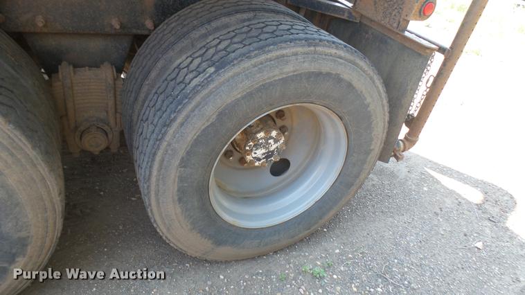 image for item DB3318 1994 Mack CH613 tank truck