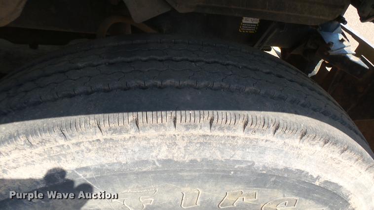 image for item DB3318 1994 Mack CH613 tank truck