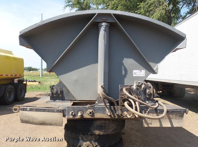 image for item DB3319 1997 Smithco SC2002 side dump trailer