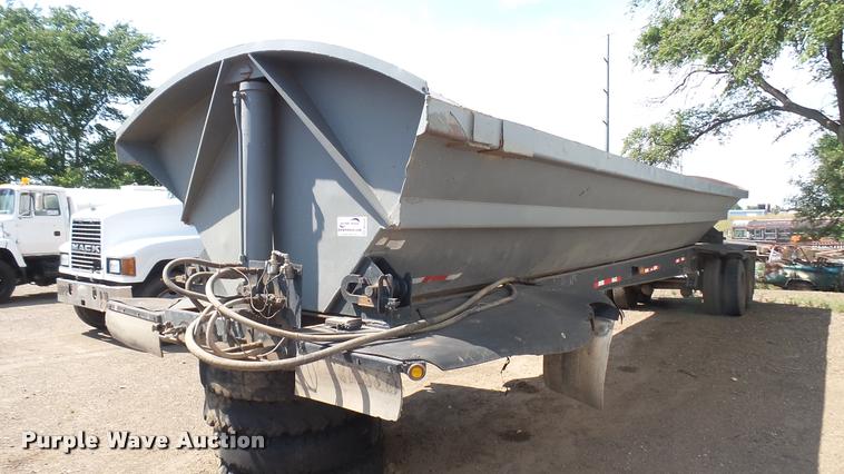 image for item DB3319 1997 Smithco SC2002 side dump trailer