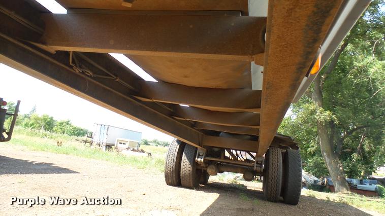 image for item DB3319 1997 Smithco SC2002 side dump trailer