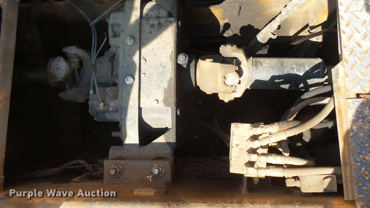 image for item DB3324 2001 CMI RS-800 reclaimer