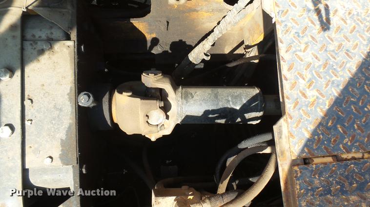 image for item DB3324 2001 CMI RS-800 reclaimer