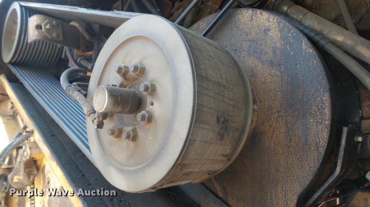 image for item DB3324 2001 CMI RS-800 reclaimer