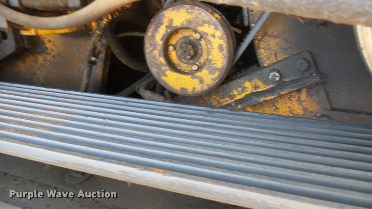 image for item DB3324 2001 CMI RS-800 reclaimer