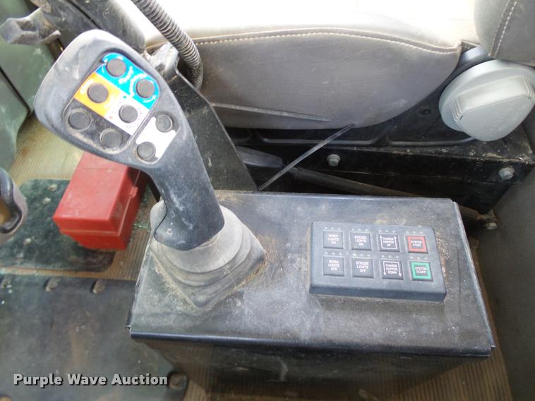 image for item DB4077 2015 Peterbilt 365 ready mix truck