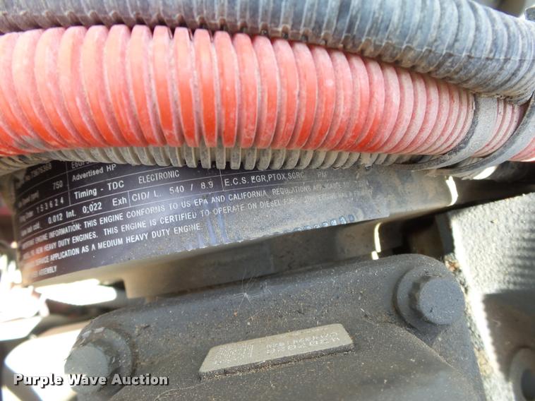 image for item DB4077 2015 Peterbilt 365 ready mix truck