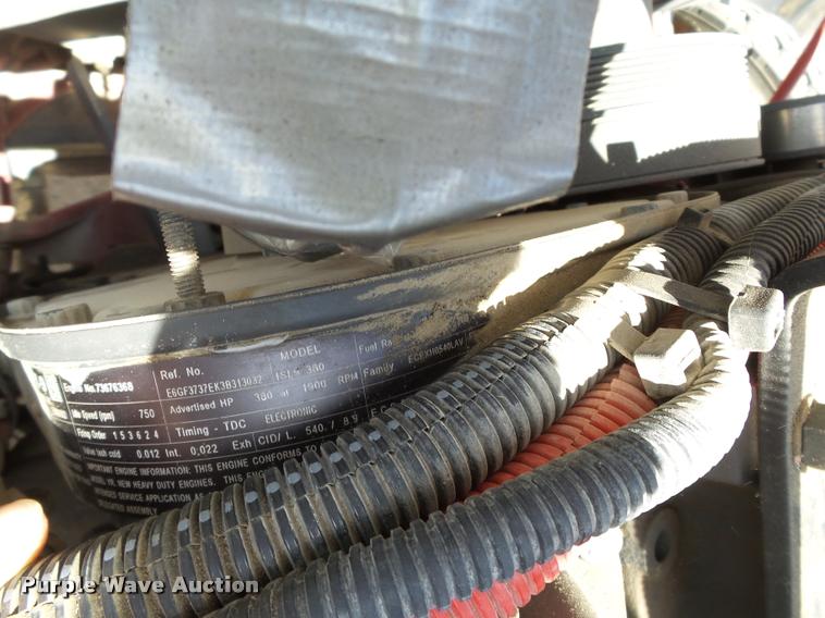 image for item DB4077 2015 Peterbilt 365 ready mix truck