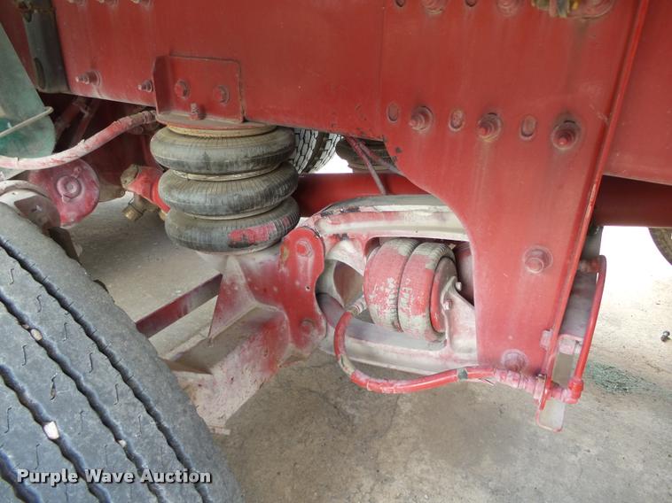 image for item DB4077 2015 Peterbilt 365 ready mix truck