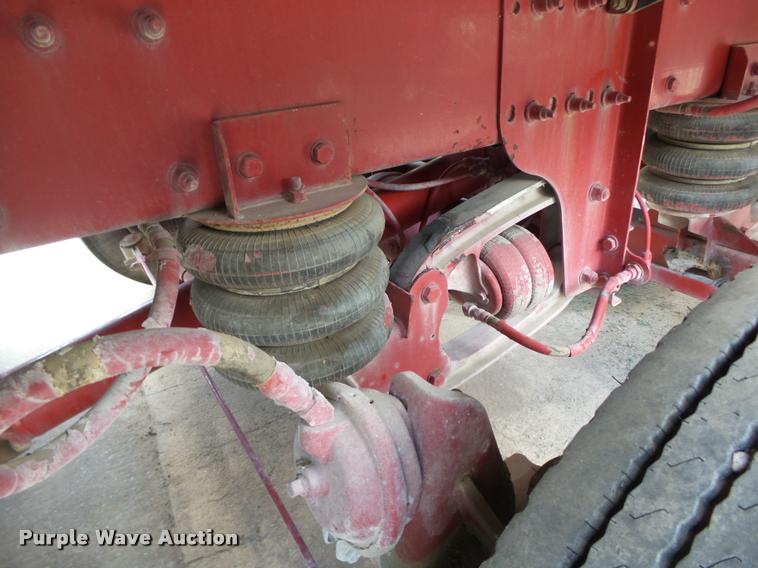 image for item DB4077 2015 Peterbilt 365 ready mix truck