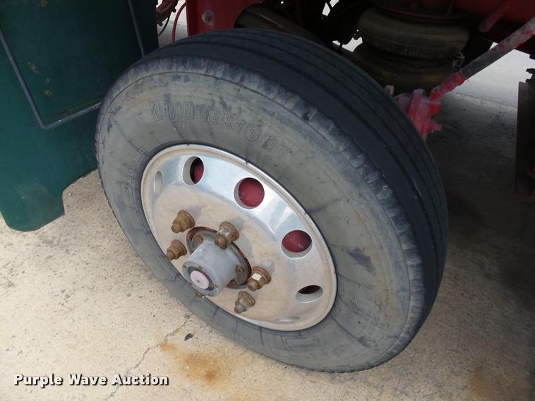 image for item DB4077 2015 Peterbilt 365 ready mix truck