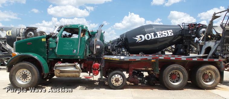 image for item DB4078 2013 Peterbilt 365 ready mix truck